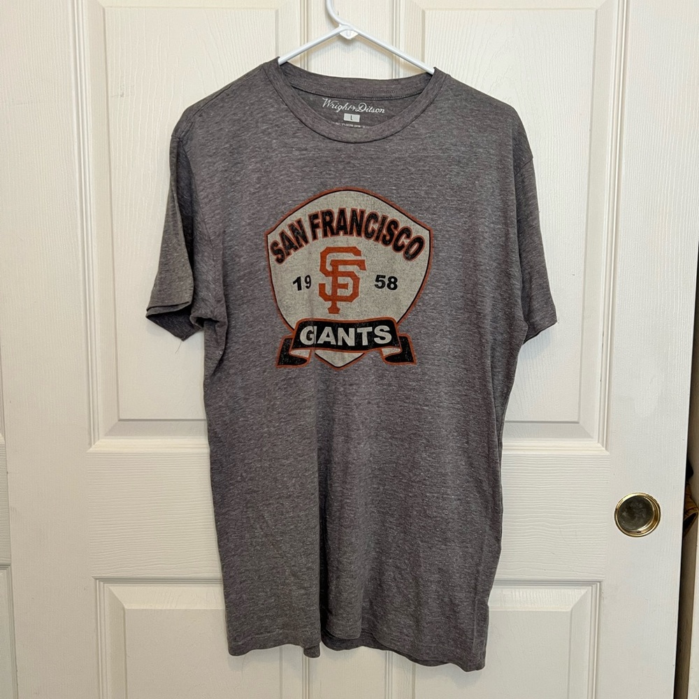 Giants tee